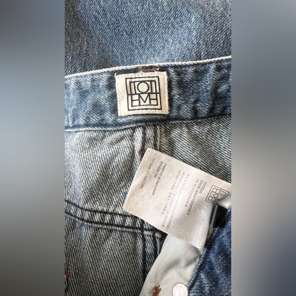 NEW: Toteme Twisted Seam Denim Jean - Size 28 - Picture 10 of 12